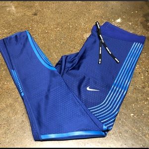 NIKE women’s running leggings